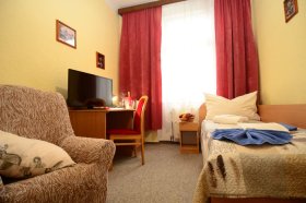 Jednolůžkový pokoj v lázních-kategorie I, Erika **** Spa Hotel, Františkovy Lázně jednolůžkový pokoj v lázních