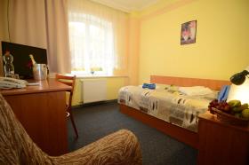 Jednolůžkový pokoj v lázních-kategorie I, Erika **** Spa Hotel, Františkovy Lázně Jednolůžkový pokoj v lázních-kat-I-A, lázně